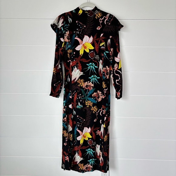 H&M Floral Sheath Dress with Mandarin Collar and Long Flutter Sleeves Size 4 - Picture 10 of 14